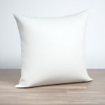Dekokissen quadratisch in weiß